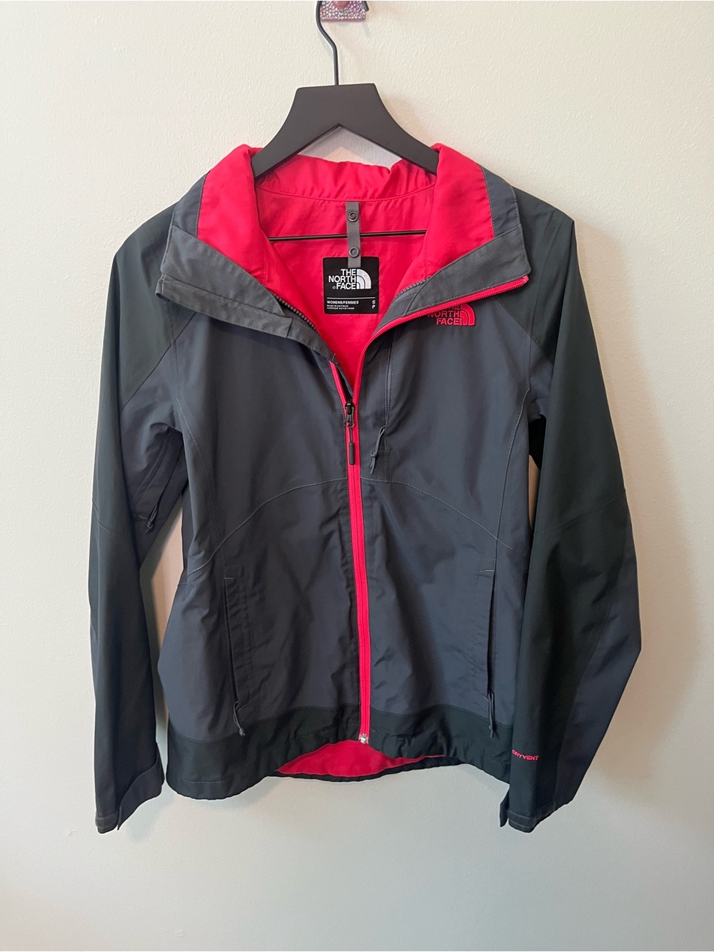 The North Face Women’s Gray Pink Jacket Size Small